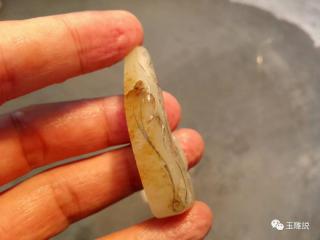 和田玉吊坠之